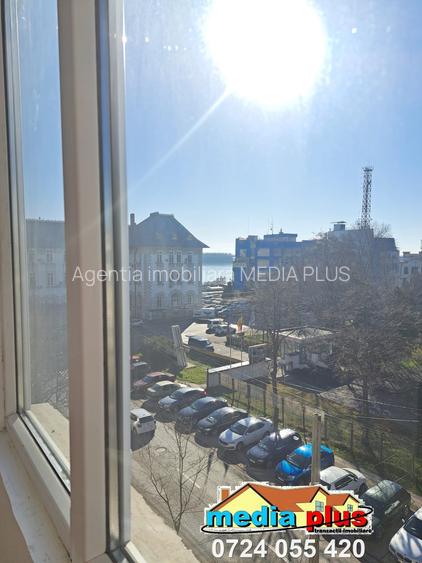 Se vinde un apartament cu 4 camere decomandat, situat în zona Port – Centru, - 5