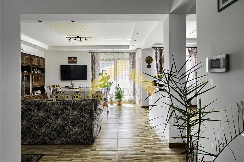 Casa tip duplex de vanzare Vladimirescu - 3