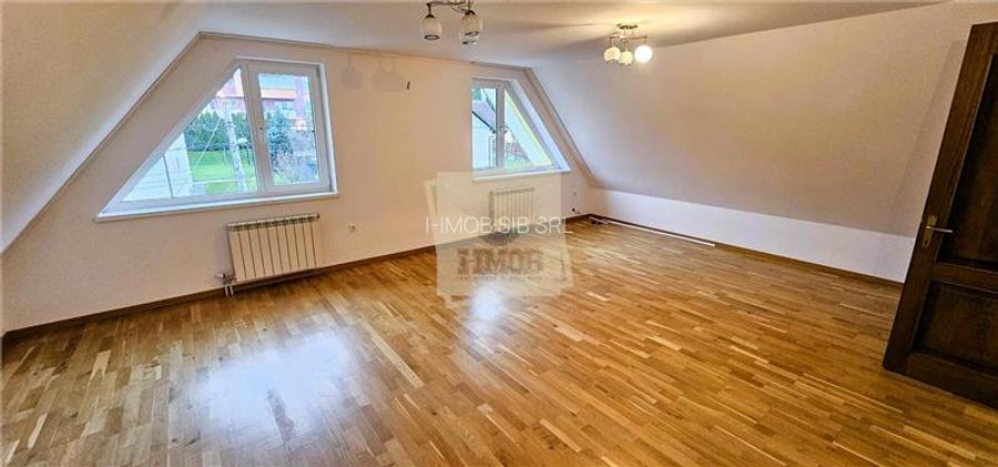 Vila spatioasa 360mp | 8 camere | 5 bai | garaj | curte | filigorie | Sibiu - 13