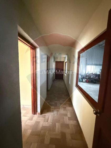 Hală industrială cu birouri si teren Gura Humorului - 11