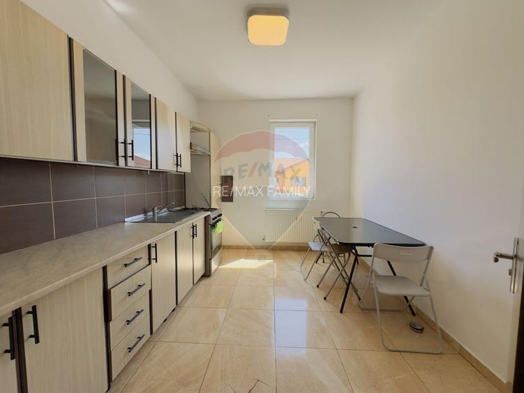 Casă cu 5 camere de vânzare Cartier Orizont 2 Paleu zona Metropolitana - 10