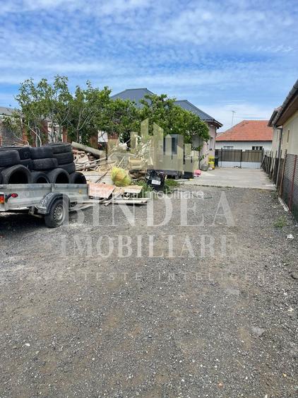 Casa individuala cu acces auto si hala- teren 1120mp - 2