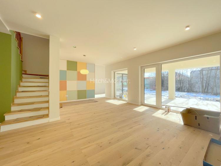 Casa vanzare 5 camere - zona Mehala - COMISION 0% - 5