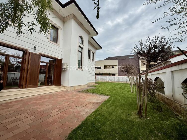 830 mp teren! Intimitate și confort rar întâlnit în oraș - 3