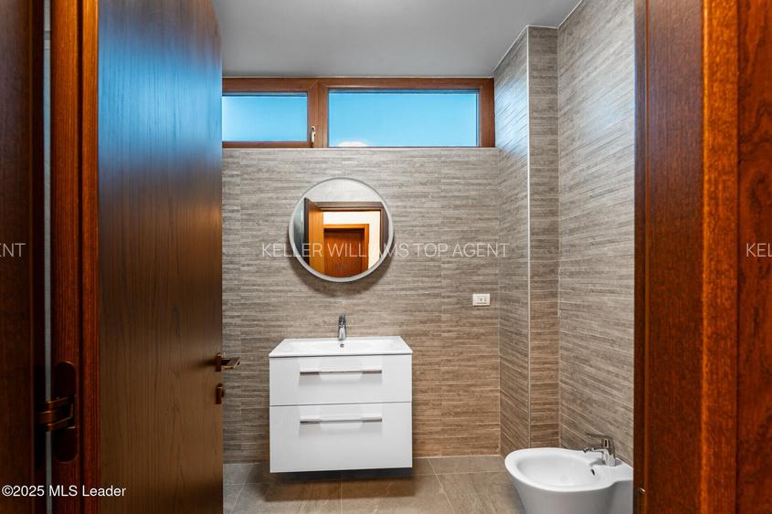 Vila pe malul lacului Mogosoaia | 617 mp total, teren 1182 mp - 26