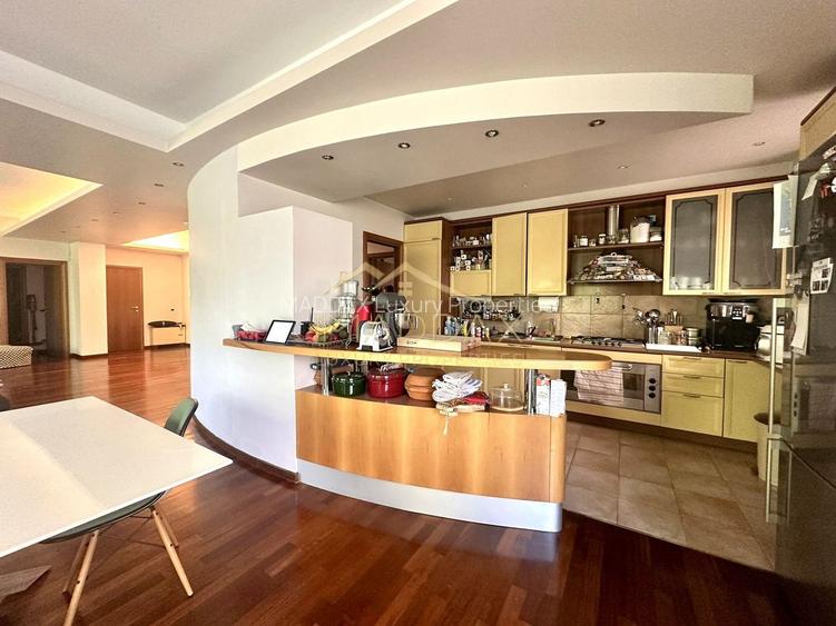 Apartament cu 4 camere *192mp* // Primaverii - 5