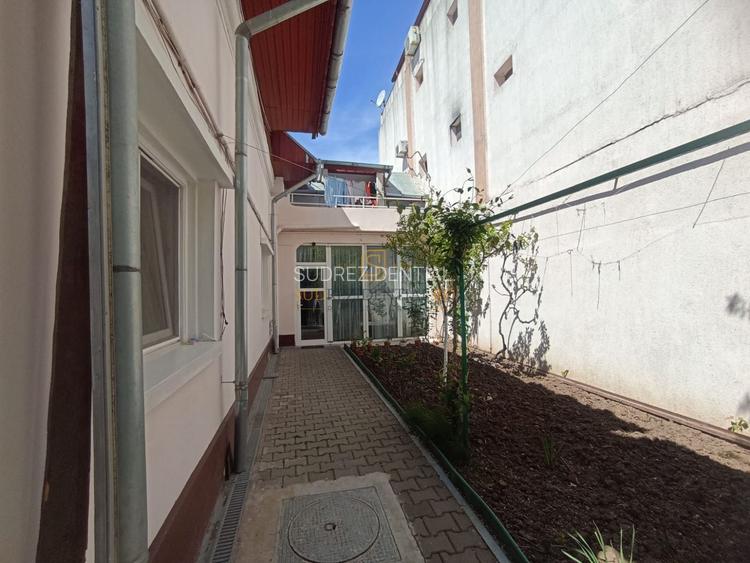 Casa spatioasa cu 7 camere, zona Bd. Brancoveanu, acces facil metrou - 12