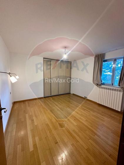 De vanzare apart. 3 cam,  vedere la lac,  în Tancabesti, comision 0% - 9