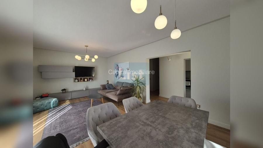 Casa superba la cheie, strada privata, central Dezmir. - 14