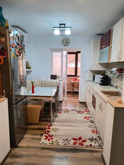 Închiriez apartament cu două camere, mobilat și utilat,loc de parcare - 2