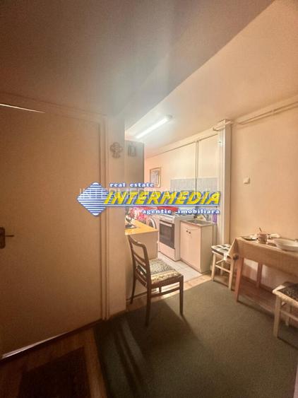 Garsoniera decomandata 32 mp de vanzare etaj 1 Cetate - 8