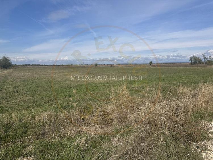 Teren Intravilan com. Ratesti  - 2