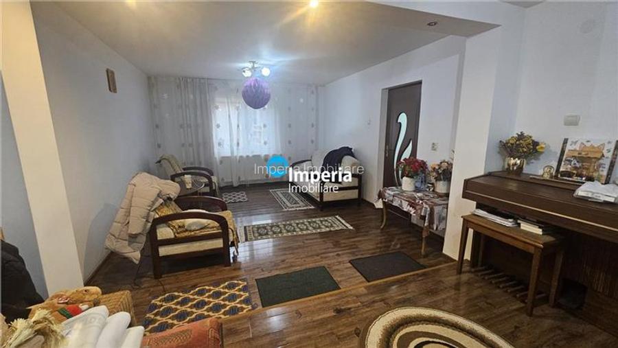 Casa spatioasa in Bucium – Visan, aproape de supermarket TLT - 3