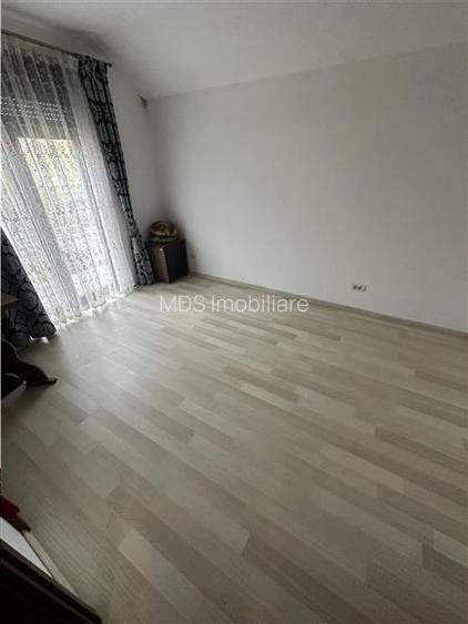 Duplex Ghiroda la intrare - 13