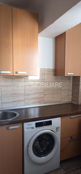 Garsoniera, Gara internationala - 3