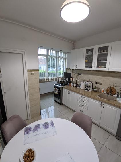 Apartament de vânzare, 3 camere decomandat, 107 mp, parter/4, Plopilor Platinia - 4