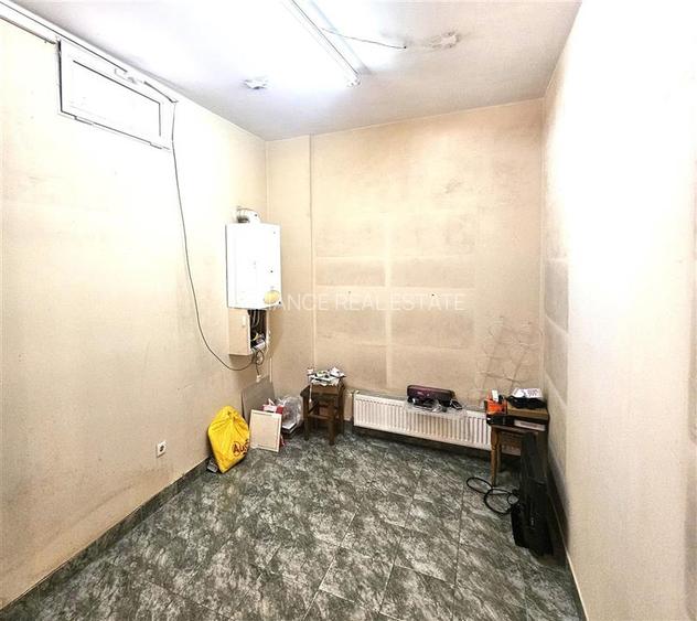 Intersectia Galata, spatiu comercial stradal - 5