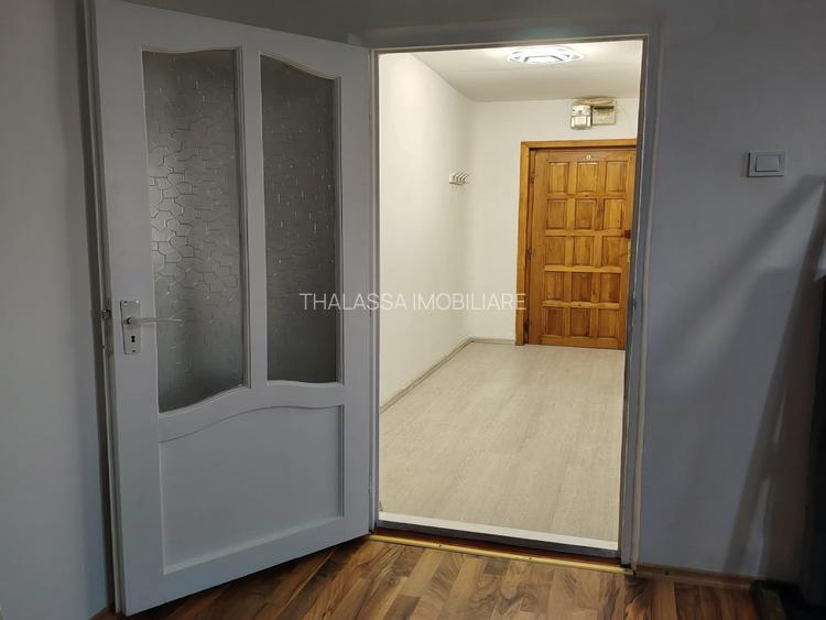 Garsoniera decomandata - Brazda lui Novac - 2