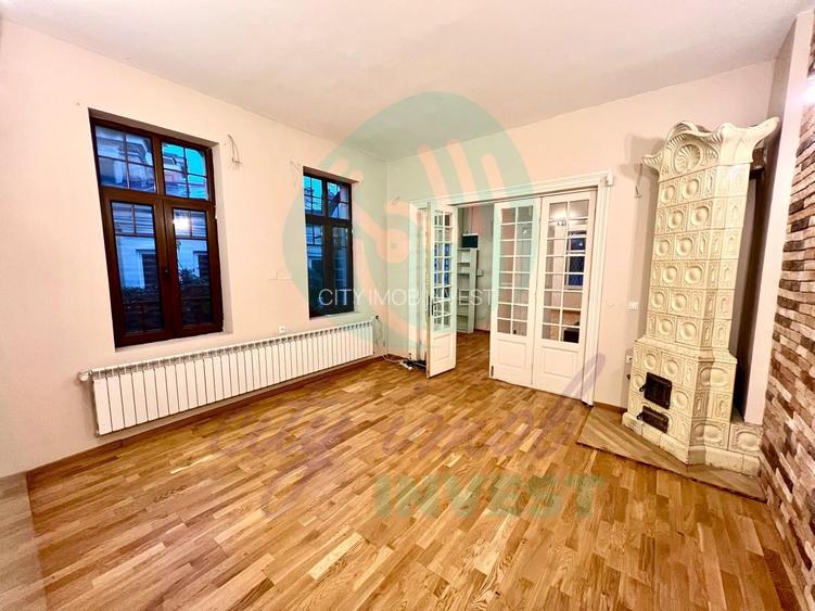 Vila eleganta renovata si consolidata | Parc Carol| Marasesti - 2