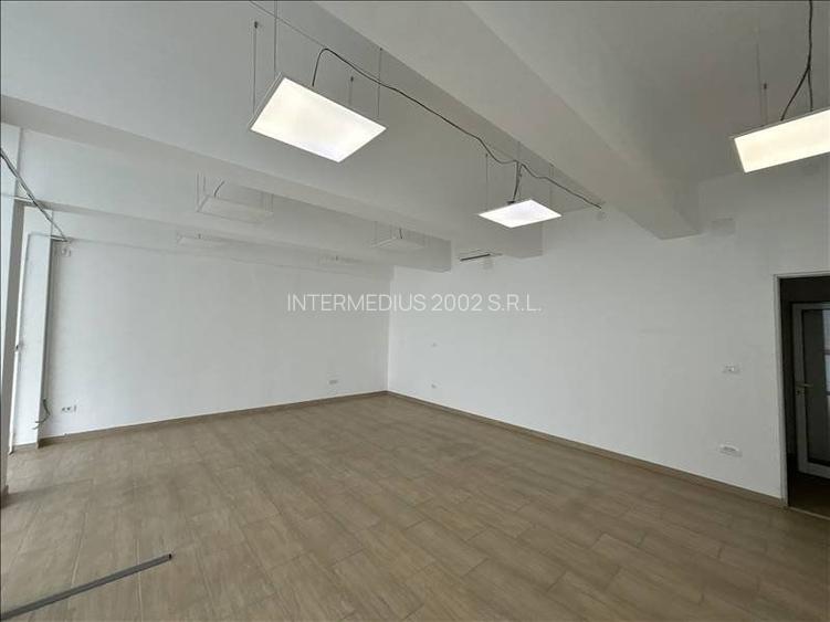 Spatiu de inchiriat de 984 mp in zona Ultracentrala - 4