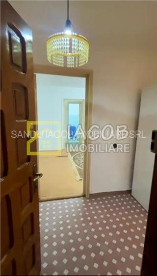 Apartament cu 3 camere, etajul 1, str. Milcov, Bacau - 12