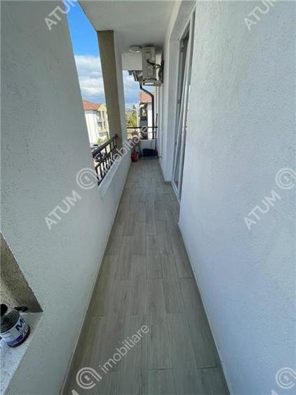 Apartament 2 camere decomandate balcon loc parcare zona Brana Selimbar