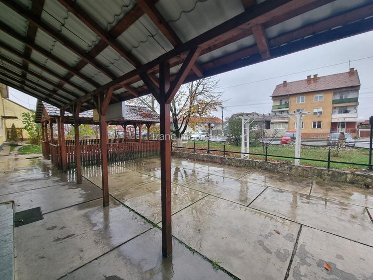 Spații comerciale de 110 mp și 36 mp, vitrină stradală – Seleuș - 4