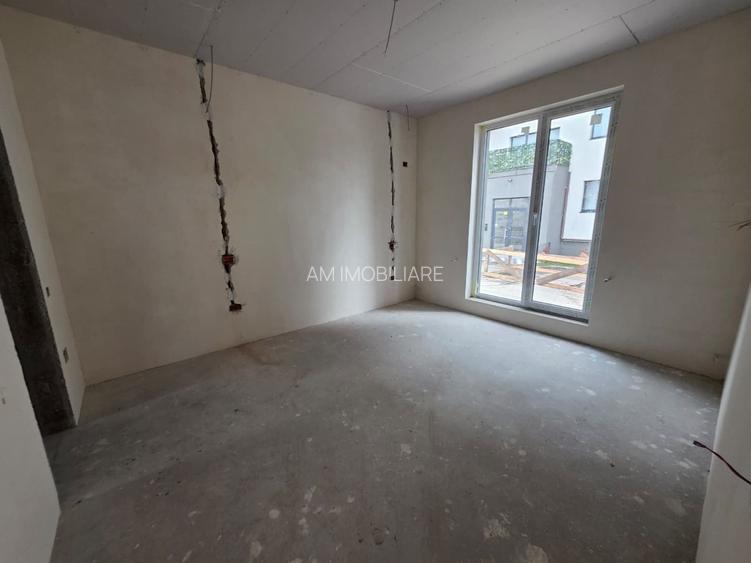 ANSAMBLU CASE INDIVIDUALE, RATE LA DEZVOLTATOR PE 2 ANI, COMISION 0% - 8