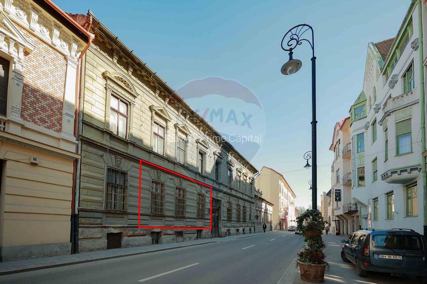 Apartament cu 3 camere de vânzare, clădire istorică, ultracentral - 2