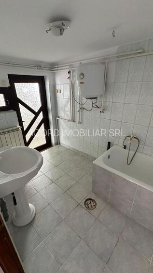 Casă de închiriat în zona Faleza Nord - 15