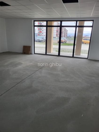 2 SPAȚII COMERCIALE DE ÎNCHIRIAT ( ÎMPREUNĂ SAU SEPARAT )  - 6