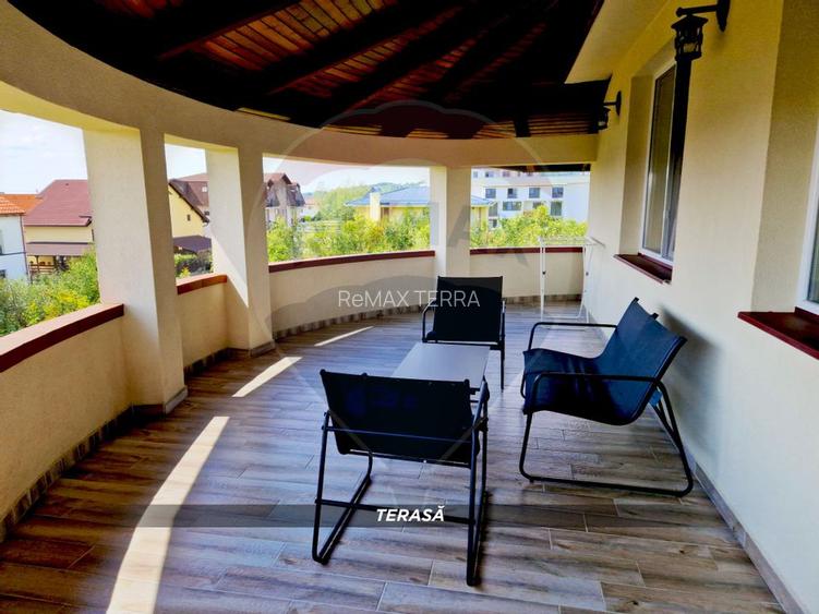 DE INCHIRIAT: Apartament cu 2 camere-strada Victoriei - 11