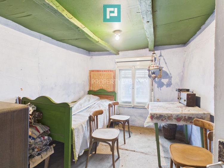 Casă 5 camere și anexe în Cuied - 11