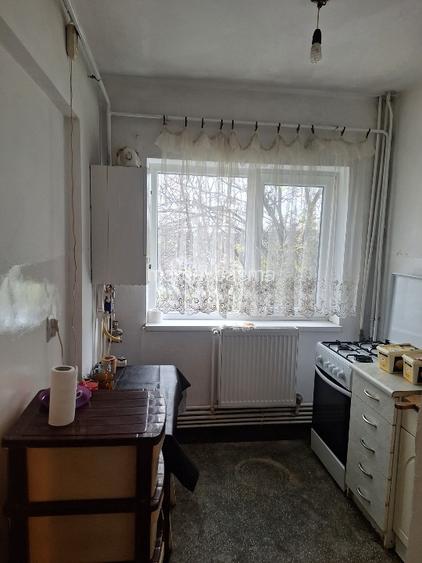 VAND APART.3 CAMERE,SEMIDECOMANDAT,CT - 4