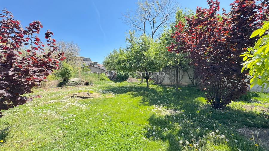 Casa Individuala - 10 Camere - Teren 990 MP - 288 MP utili - Gradina & Anexe - 4