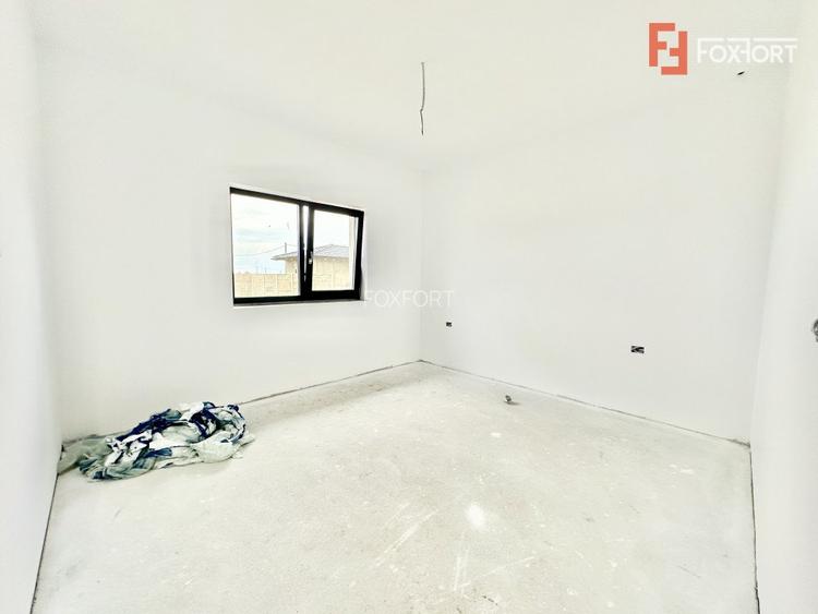 Casa individuala cu 4 camere - Toate utilitatile + Asfalt - Mosnita Noua - 14