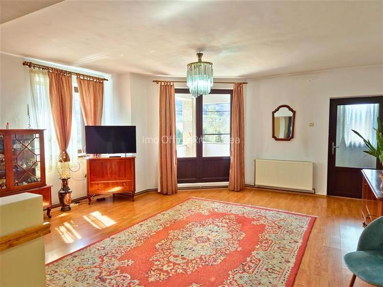 CASA LA VLADESTI - OAZA DE LINISTE APROAPE DE ORAS - 3