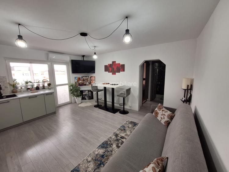 Vânzare apartament 3 camere – 52 mp,  Zona Cetate - 2