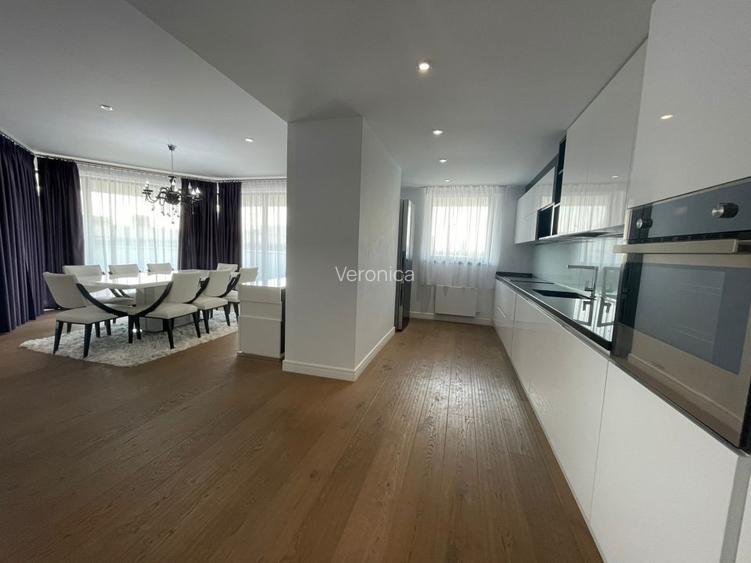 CORTINA APARTAMENT DE LUX 4 camere - 4