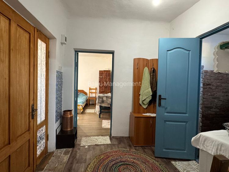 Casă de vânzare în Corbu – deschidere la strada principală! - 14