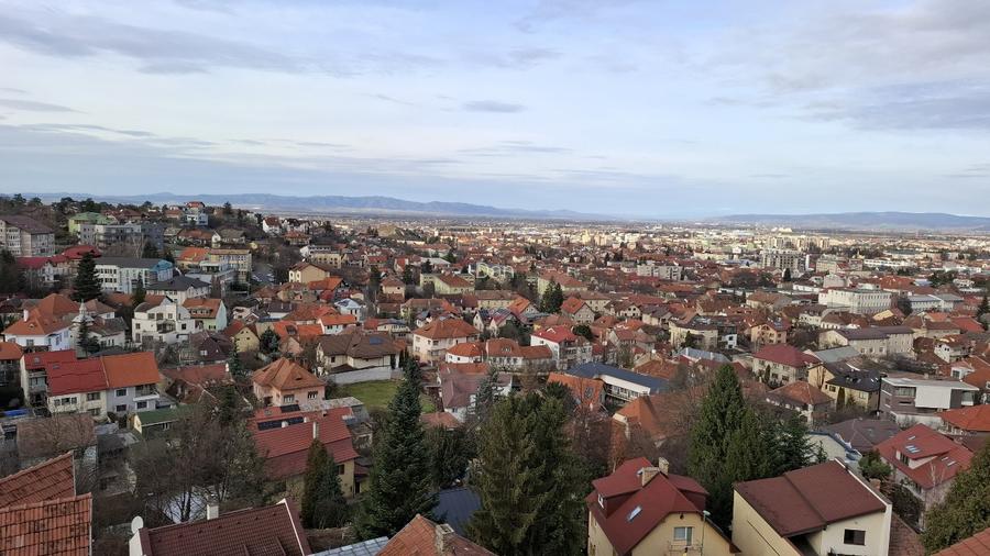 VANZARE  VILA - 3 APARTAMENTE DRUMUL POIENII  LIVADA POSTEI - Proprietate unica - 2