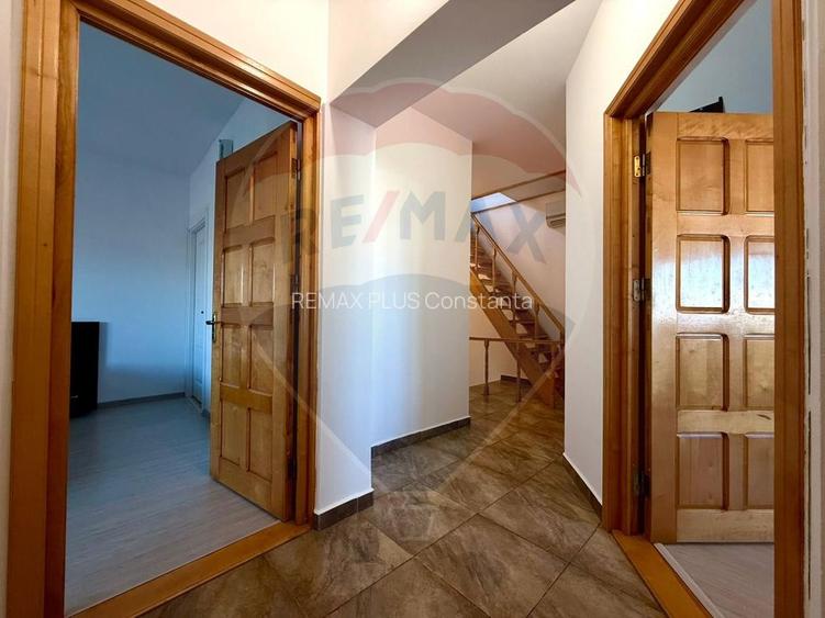 Casa cu teren de inchiriat in Palazu Mare - 13