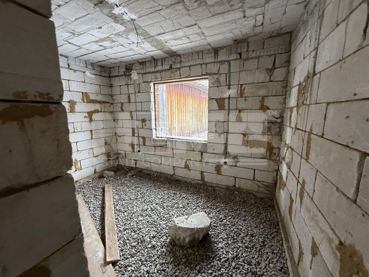 Proprietate de vânzare cu două case | Teren 1.500 mp | Bivolărie - 14