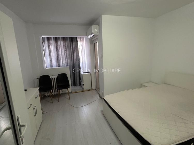 Garsonieră modernă, pat matrimonial, etaj intermediar, preț excelent - 2