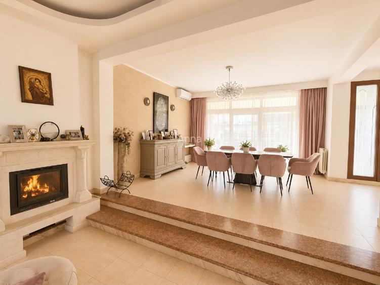 VILĂ EXCLUSIVISTĂ CU PISCINĂ, 470 MP UTILI, TEREN 600 MP – AGIGEA, LA 5 MINUTE D - 16