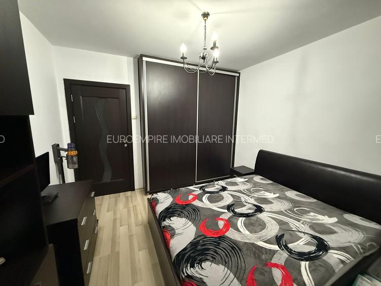 Apartament 3 camere decomandat, zona KM 4-5 - 6