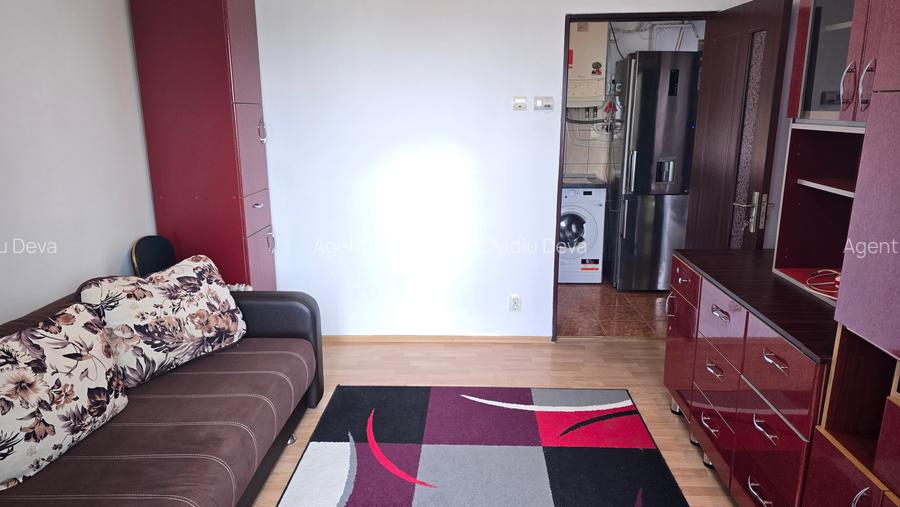 Vand sau inchiriez apartament 2 camere decomandat in Deva, Minerului, etaj 3 - 7
