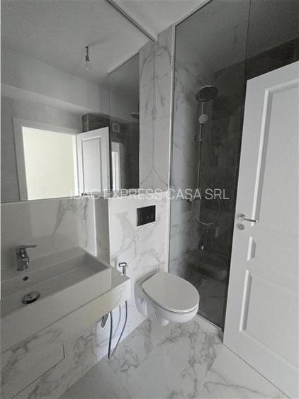 De inchiriat: Penthouse 4 camere 118 mp - etaj 3/3 | Terasa 19,2 mp. 3,8 km fata - 19