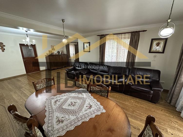 Vila cu 8 camere de vanzare, teren 1580mp, Zona Praid - 22