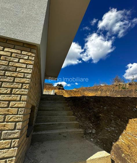 Duplex semifinisat 4 camere, 2 garaje,161 mp,teren liber 280 mp, Tauti - 10